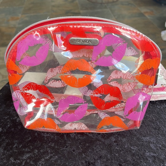 Assortment of brand name makeup - Picture 10 of 10